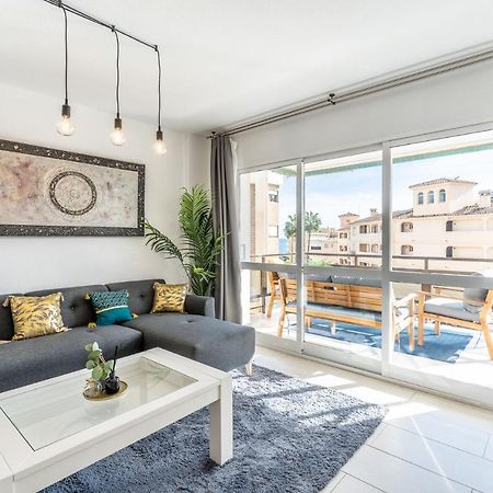 Sea View 2 Bedroom Apartment 2 Min Away From The Beach Torremolinos Bagian luar foto