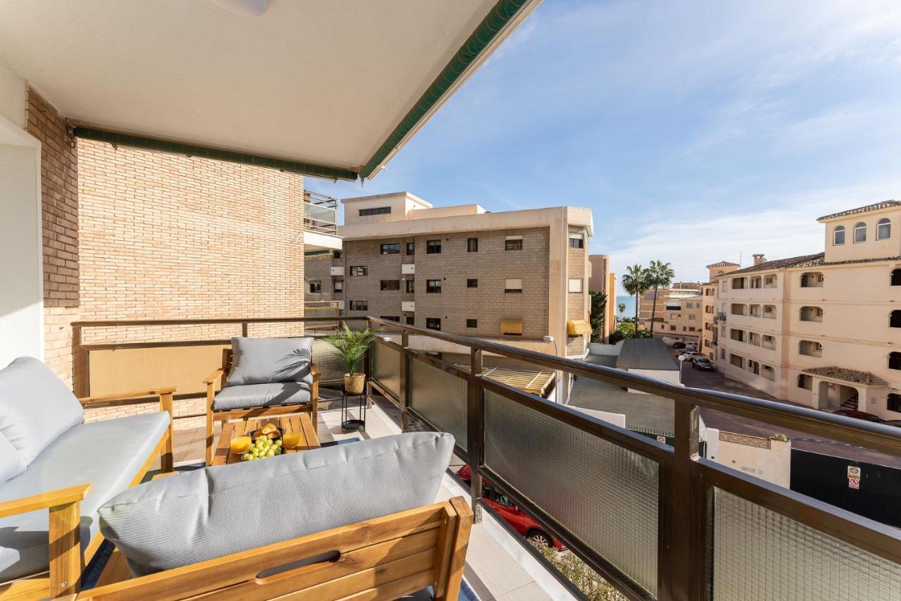 Sea View 2 Bedroom Apartment 2 Min Away From The Beach Torremolinos Bagian luar foto