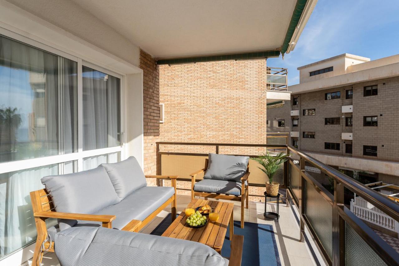 Sea View 2 Bedroom Apartment 2 Min Away From The Beach Torremolinos Bagian luar foto