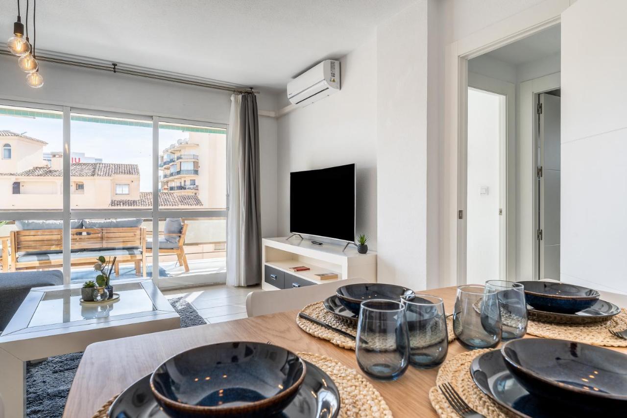 Sea View 2 Bedroom Apartment 2 Min Away From The Beach Torremolinos Bagian luar foto
