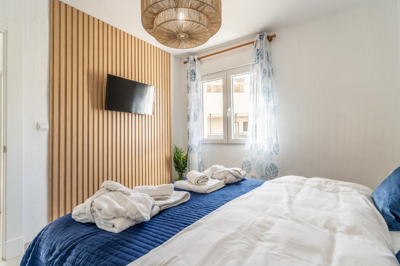 Sea View 2 Bedroom Apartment 2 Min Away From The Beach Torremolinos Bagian luar foto