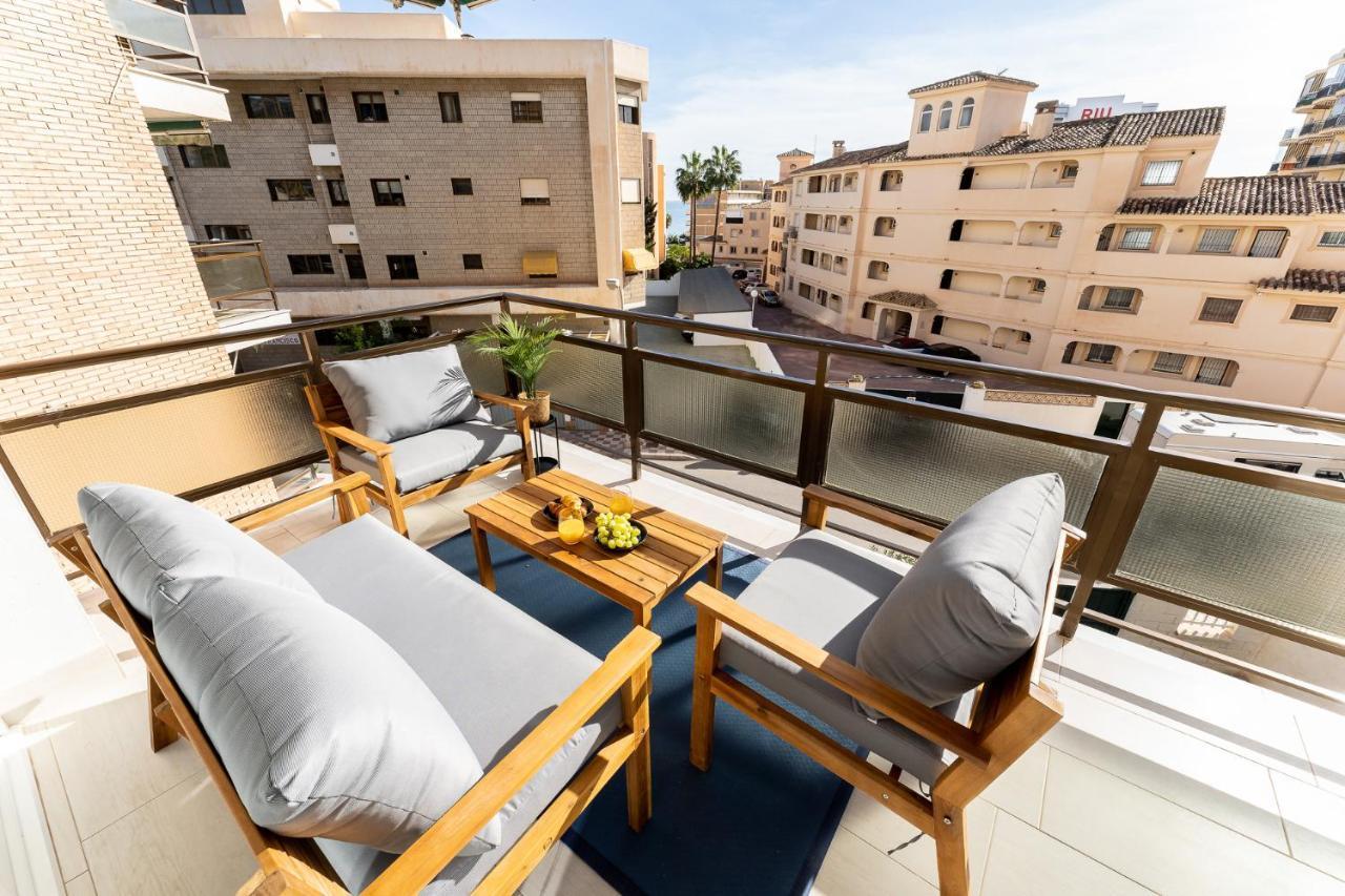 Sea View 2 Bedroom Apartment 2 Min Away From The Beach Torremolinos Bagian luar foto