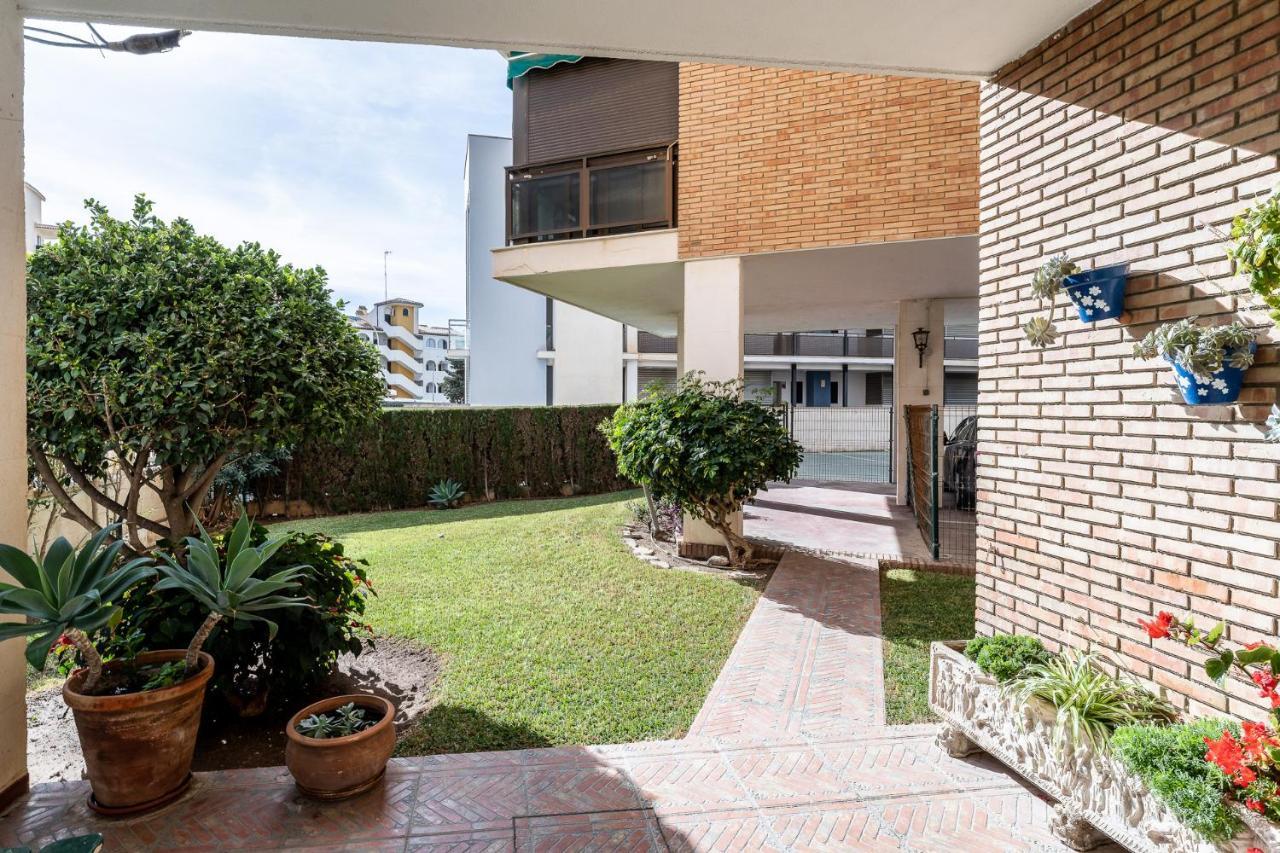 Sea View 2 Bedroom Apartment 2 Min Away From The Beach Torremolinos Bagian luar foto