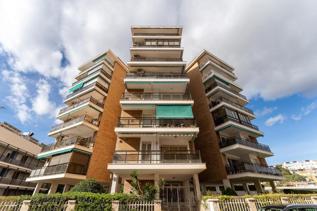 Sea View 2 Bedroom Apartment 2 Min Away From The Beach Torremolinos Bagian luar foto